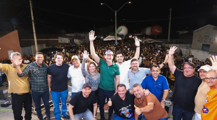 Simão Durando anuncia construção de parque de exposição e lazer na abertura da ExpoRajada