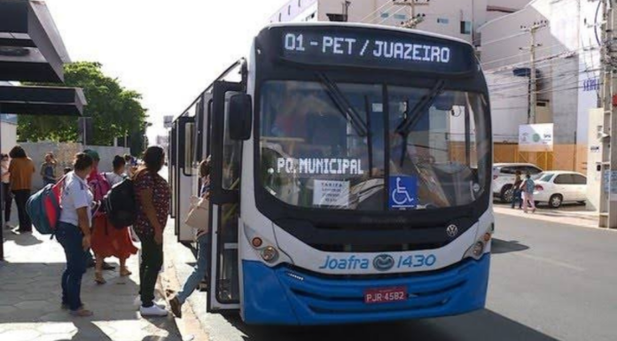 Após três meses de suspensão, Diretor-presidente da AMTT diz que liberação da linha Petrolina x Juazeiro é emergencial