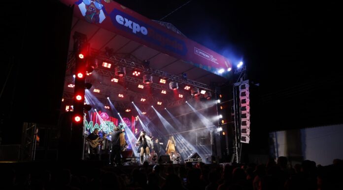 Última noite de shows da ExpoRajada foi marcada por forró, romantismo e nostalgia
