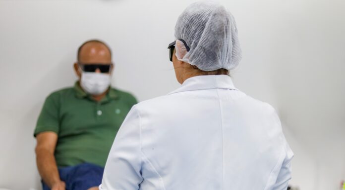 Policlínica Municipal de Juazeiro adota tecnologia inédita para acelerar cicatrização de lesões