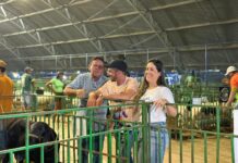 Lara Cavalcanti e Carlos Britto prestigiam ExpoRajada e defendem fortalecimento da caprinovinocultura no Sertão