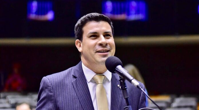 “Estou na torcida para Raquel apoiar Lula”, diz presidente do PT