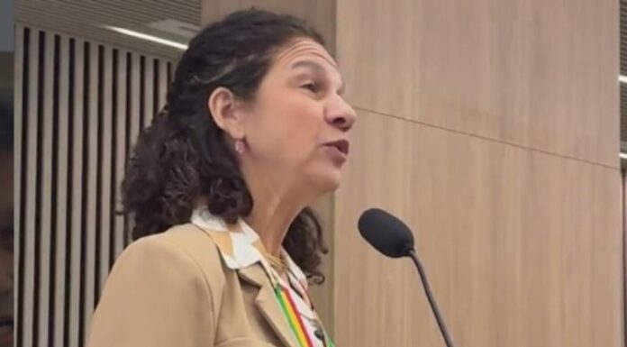 Maria Fernanda Ramos Coelho recebe Título de Cidadã Petrolinense e Medalha Dom Malan em sessão solene