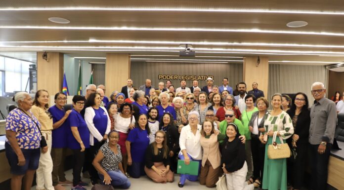 Presidente da Associação Vida Viva Para + de 60 faz participação na Tribuna da Câmara de Petrolina e apresenta projeto da futura sede da Associação