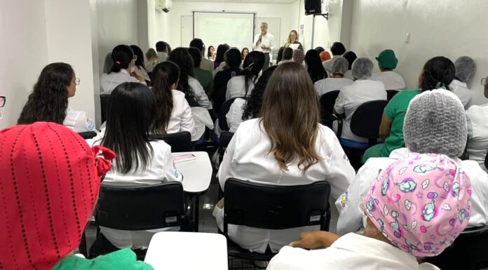 Semana de Enfermagem no Hospital Dom Malan discute técnica, ética e política no cuidar em Petrolina