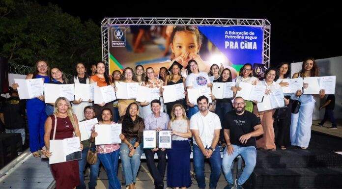 Prefeito Simão lança programa para construção de 23 areninhas de futebol para incentivo ao esporte na periferia e zona rural de Petrolina