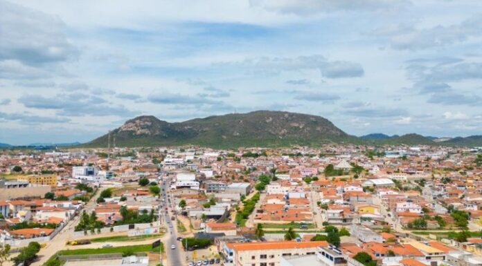 Comércio e construção civil aquecem economia de Salgueiro e fazem município ficar entre os que mais geraram empregos no Sertão de Pernambuco em março