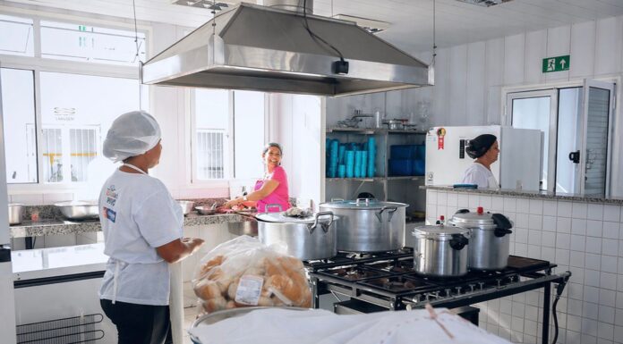 De Petrolina para o Brasil: merenda escolar servida em unidades da cidade é destaque em concurso nacional