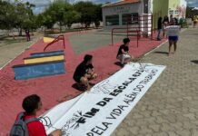 Ato em defesa do fim da jornada 6×1 é realizado em Juazeiro no feriado do Dia do Trabalhador