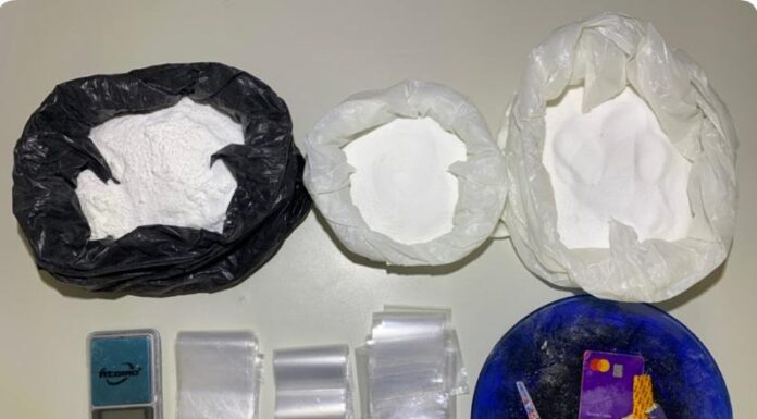 Polícia militar apreende 1,6 kg de cocaína em Cabrobó