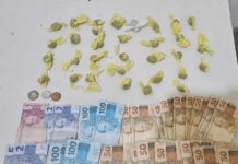 PMBA realiza prisão em flagrante por tráfico de drogas e cumpre mandado de prisão em Curaçá Material apreendido por policiais militares da 45ª CIPM, no Distrito de Riacho Seco, em Curaçá. Foto: Ascom/ CPR-N