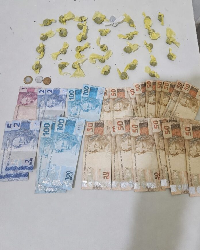 Material apreendido por policiais militares da 45ª CIPM, no Distrito de Riacho Seco, em Curaçá. Foto: Ascom/ CPR-N
