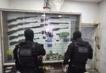 Operação da polícia civil realiza mandados de busca e apreensão por comércio ilegal de armas de fogo em Serra Talhada