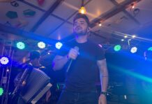 GPZIN Sobe ao palco do Forroteria na Churrascaria dos Amigos, Bodódromo