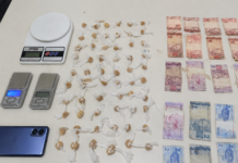 Prisão por tráfico de drogas é realizada pela PM no bairro Alto do Cruzeiro, em Juazeiro