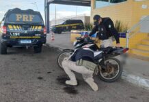 PRF recupera motocicleta com sinais de adulteração em Petrolina; piloto não tinha habilitação