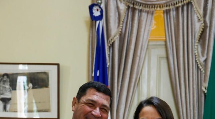 Prefeito de Primavera, Jeyson Falcão deixa o PSB e ingressa no PSD de Raquel Lyra