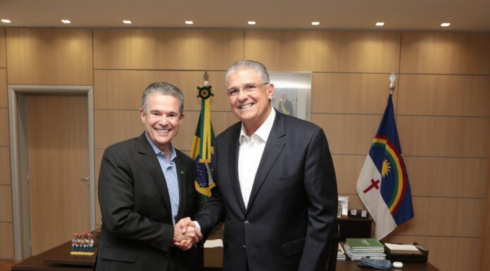 Em encontros com ministros, Guilherme Coelho articula retomada dos voos cargueiros em Petrolina
