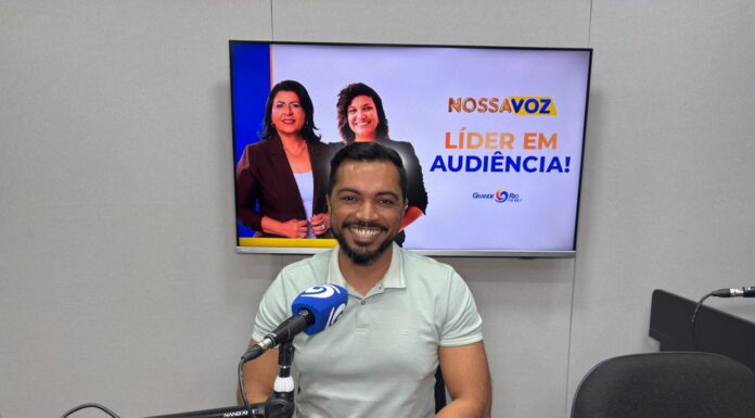 São João de Petrolina: prefeitura investe em formação para ambulantes que vão trabalhar na festa O diretor-presidente da Agência Municipal de Vigilância Sanitária de Petrolina, Acácio Andrade, em entrevista ao programa Nossa Voz desta segunda-feira (1º). Foto: Mídias Sociais/Nossa Voz