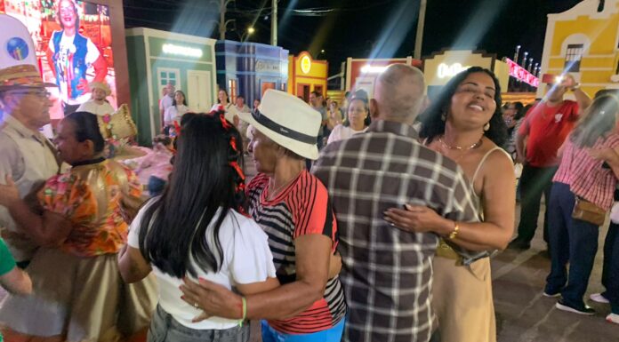 4ª edição do Forró do Vovô e da Vovó abriu os festejos juninos no Pátio Ana das Carrancas