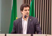 Lucas Ramos compara trajetória de João Campos à de Eduardo Campos e afirma que socialista representa “o caminho da mudança”