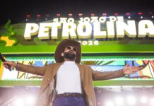 Pablo reúne legião de fãs com arrocha e romantismo no palco do São João de Petrolina