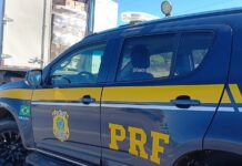 Carga de 23 toneladas de calabresa é retida pela PRF em Floresta