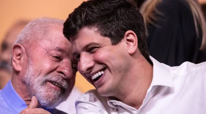 Lula grava vídeo em apoio a João Campos após ex-prefeito reclamar de palanque duplo em Pernambuco