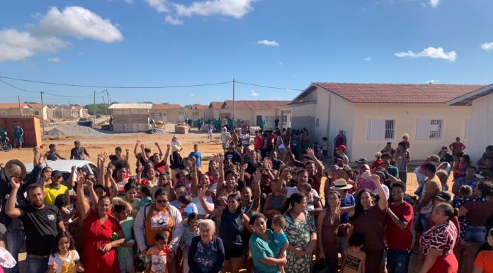 Prefeitura de Petrolina se pronuncia sobre manifestação de famílias no Residencial Nova Vida III