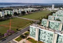 Governo nomeia 500 aprovados no CNU 2 para novas carreiras federais
