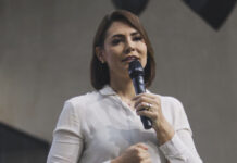 Michelle Bolsonaro confirma candidatura ao Senado pelo DF em carta lida na convenção do PL