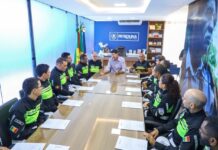 Prefeito Simão Durando empossa novos agentes de trânsito