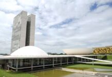 Focado nas eleições, Congresso adia fim do recesso e volta aos trabalhos dia 10 de agosto