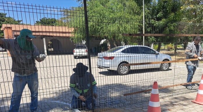 Centro de Convivência da Univasf em Juazeiro é interditado após desabamento de parte do telhado