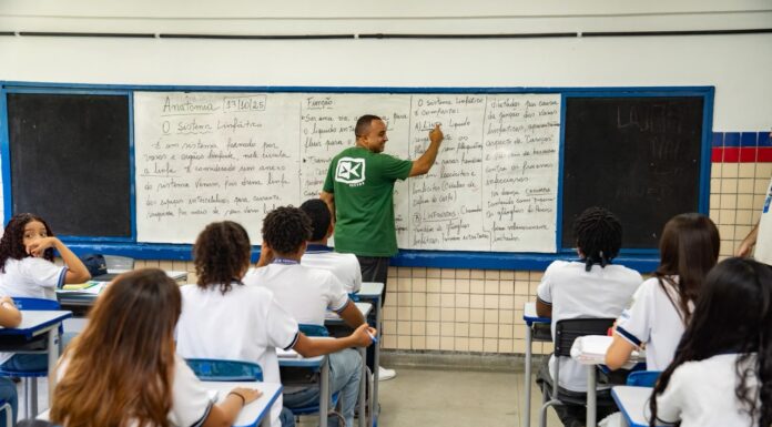 Pernambuco segue entre as três melhores notas do Brasil no Ideb do ensino médio e registra avanço no ensino fundamental
