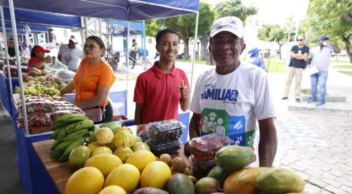 Petrolina: 50 expositores participam de mais uma edição da Feira da Agricultura Familiar nesta sexta (7)