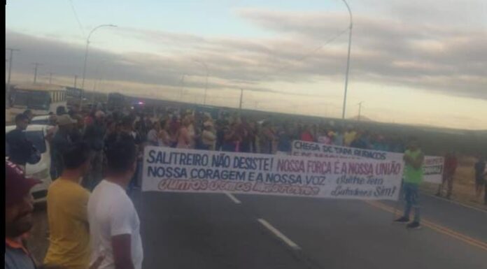 Após protestos de agricultores, prefeitura de Juazeiro se pronuncia sobre estradas vicinais que dão acesso ao Projeto Salitre