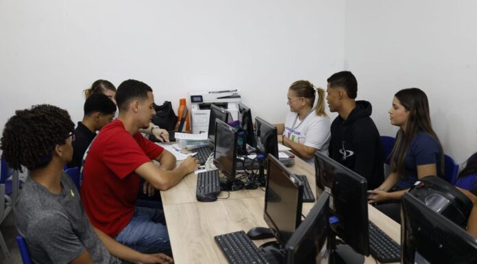 Festival da Juventude em Petrolina reúne mais de 100 oportunidades de emprego e aprendizagem