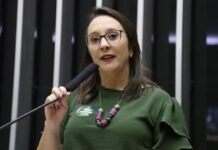 Podemos oficializa decisão de permanecer neutro na eleição presidencial