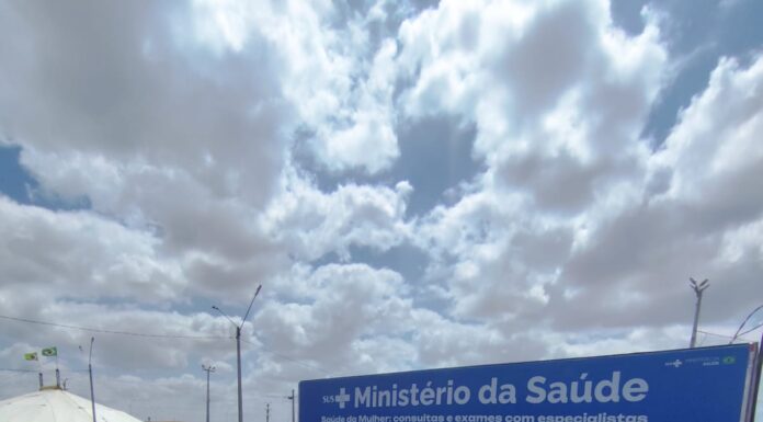 Representante do Ministério da Saúde visita carreta de saúde da mulher em Petrolina (PE)
